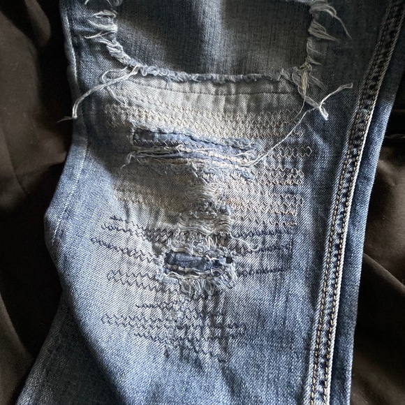 Silver distressed capris - Picture 1 of 3